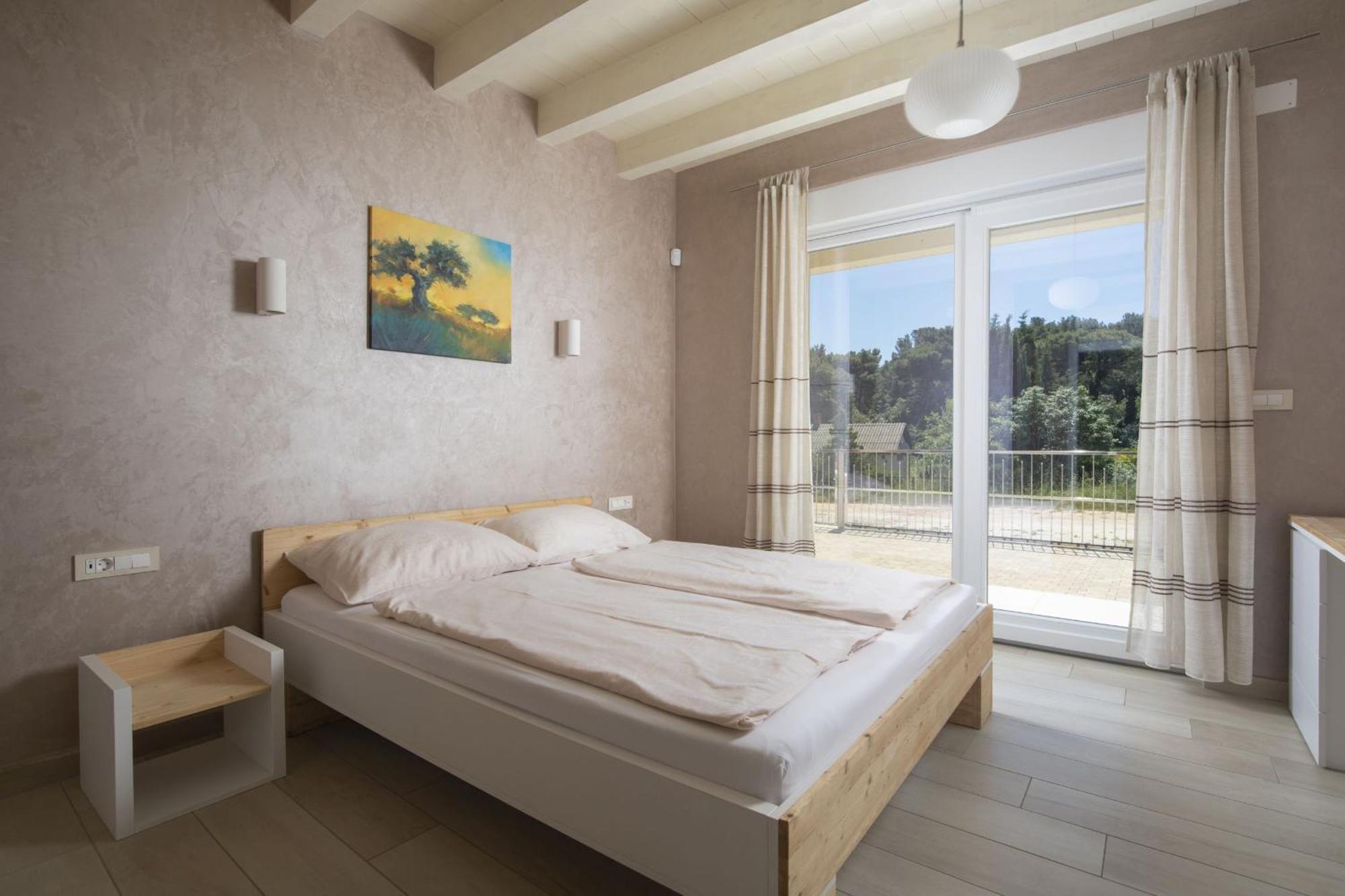 Villa Olivia - New And Modern House With Pool, Souna, Jacuzzi & Playground, Liznjan - Istra Exterior photo